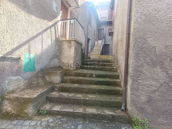 appartamento in vendita a Roiate