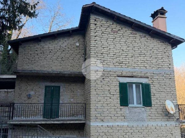 casa indipendente in vendita a Roiate