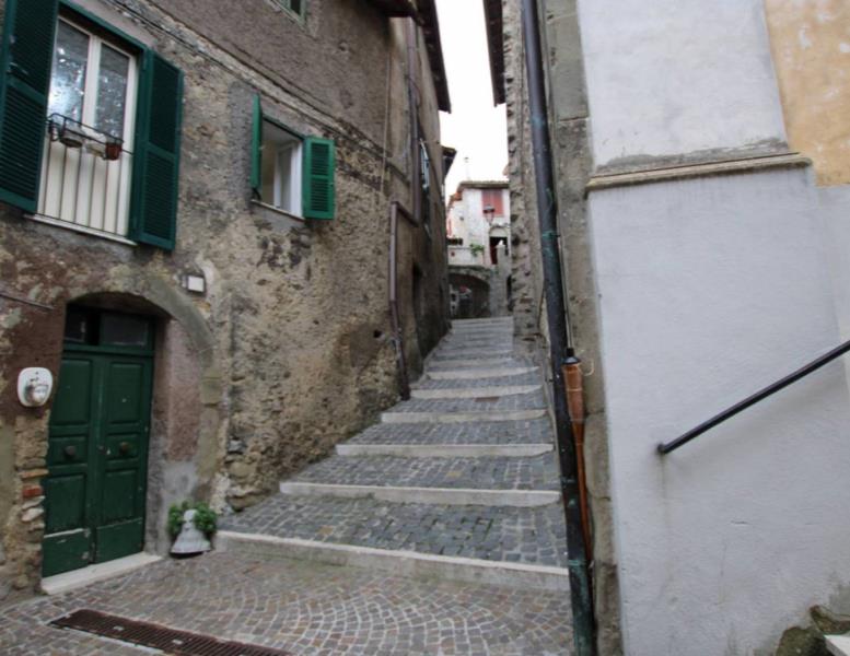 appartamento in vendita a Roiate