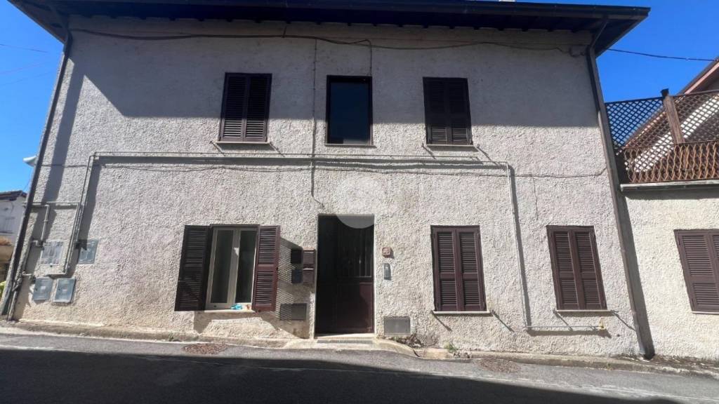appartamento in vendita a Roiate