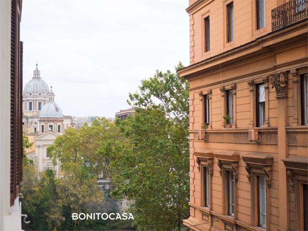 esavano in vendita a Roma in zona Rione Prati