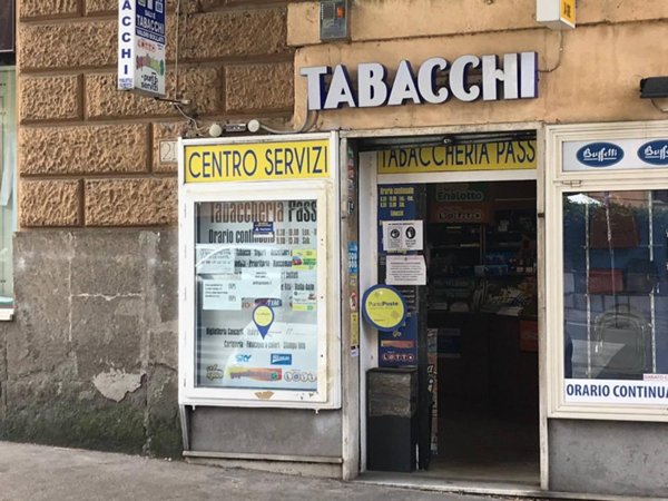 locale commerciale in vendita a Roma in zona Pinciano