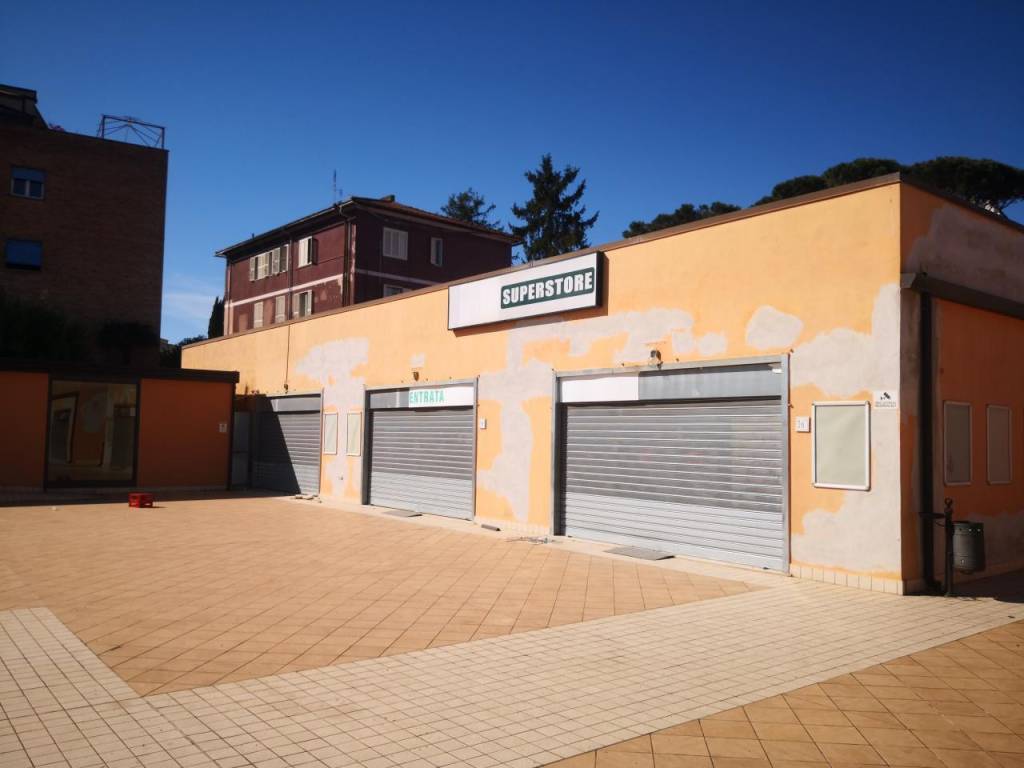 negozio in vendita a Roma in zona Trionfale