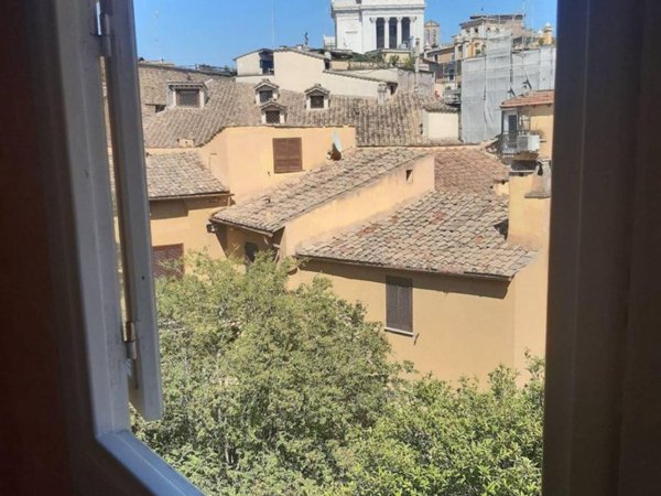appartamento in vendita a Roma in zona Centro Storico