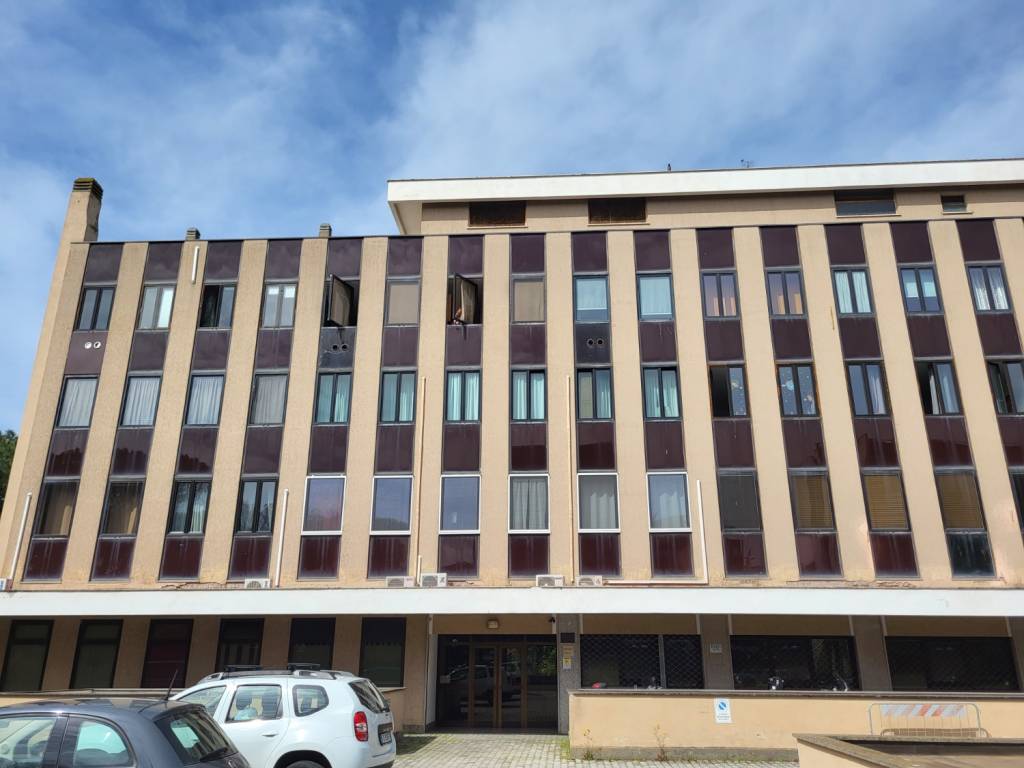 ufficio in vendita a Roma in zona Mostacciano
