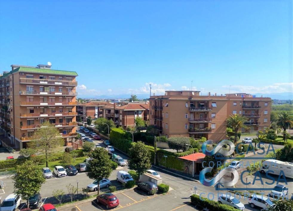 appartamento in vendita a Roma in zona Torre Maura