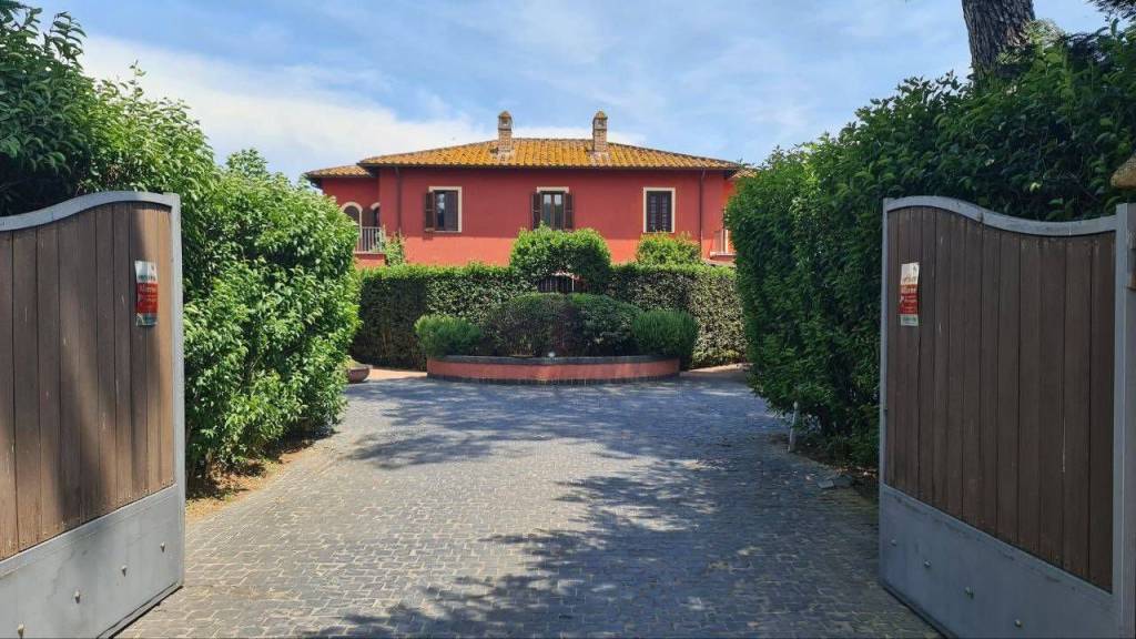 casa indipendente in vendita a Roma in zona Tor di Quinto