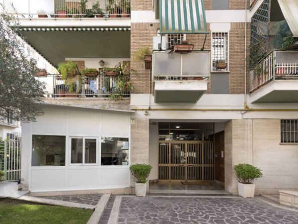 ufficio in vendita a Roma in zona Aurelio