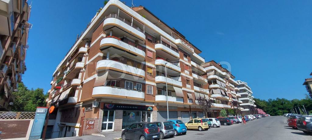 appartamento in vendita a Roma in zona Ostia