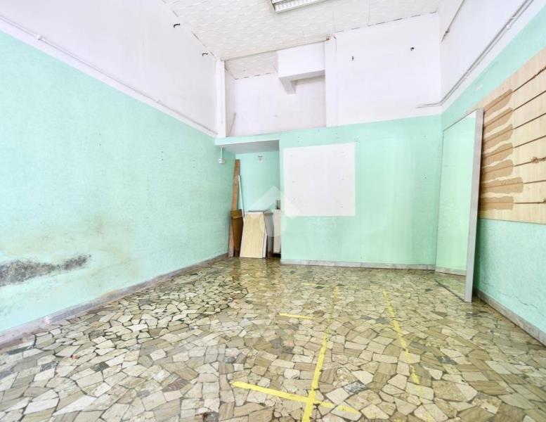 locale commerciale in vendita a Roma in zona Ostia