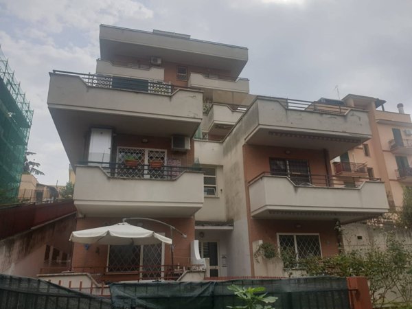 casa indipendente in vendita a Roma in zona Ottavia
