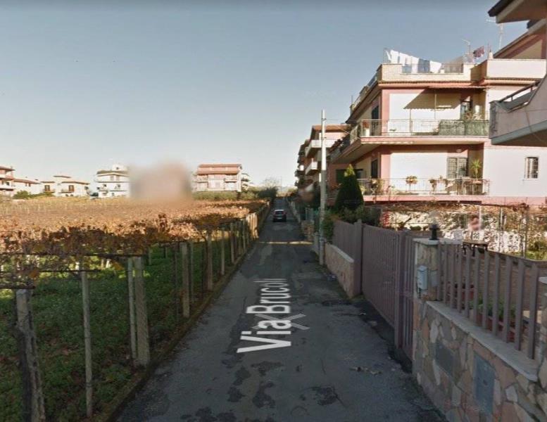 casa indipendente in vendita a Roma in zona Finocchio