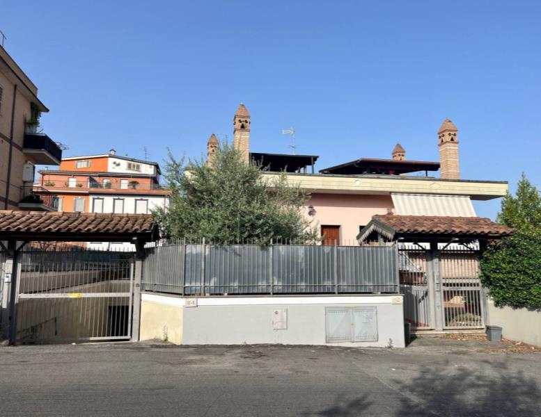 casa indipendente in vendita a Roma in zona Torre Gaia