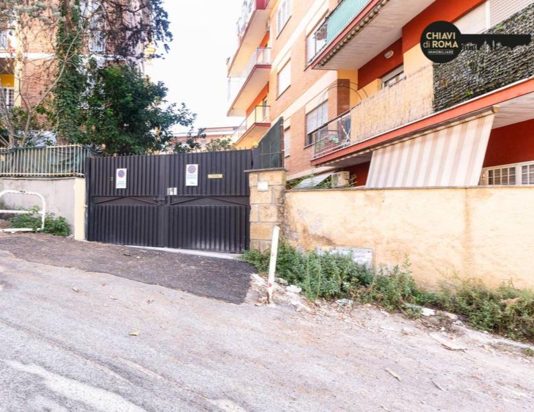 negozio in vendita a Roma in zona Trionfale