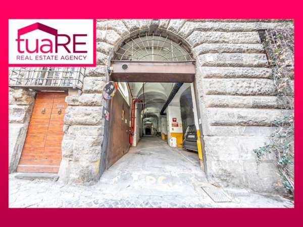 casa semindipendente in vendita a Roma in zona Parione/Sant'Eustachio