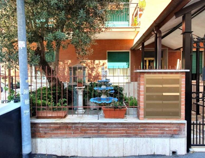 appartamento in vendita a Roma in zona Cinquina