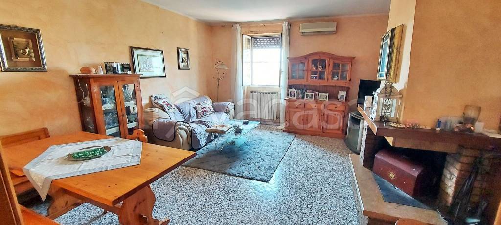 appartamento in vendita a Roma in zona Dragona/Bagnoletto