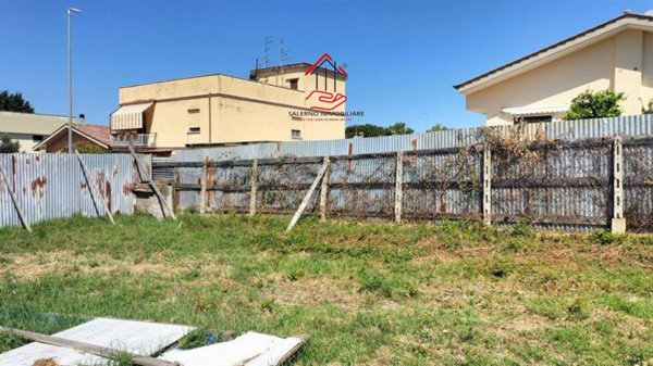 terreno edificabile in vendita a Roma in zona Dragona/Bagnoletto