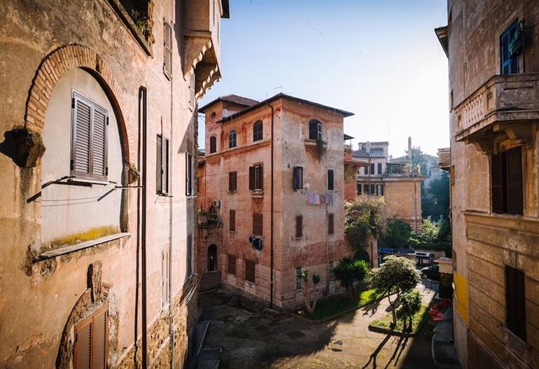 appartamento in vendita a Roma in zona Gianicolense
