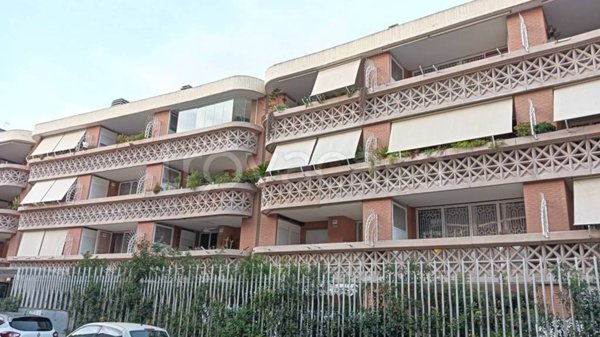 appartamento in vendita a Roma in zona Ostiense