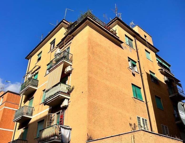 appartamento in vendita a Roma in zona Prenestino-Centocelle