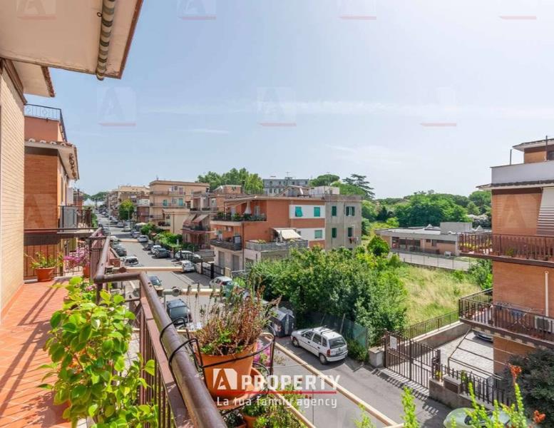 appartamento in vendita a Roma in zona San Basilio