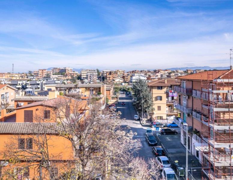 appartamento in vendita a Roma in zona Borghesiana