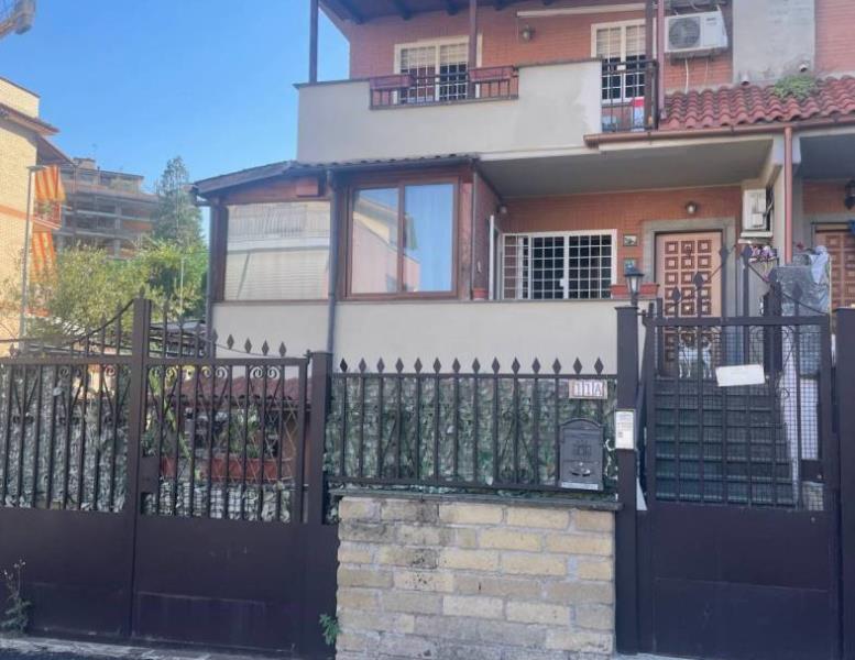 casa indipendente in vendita a Roma in zona Torrevecchia