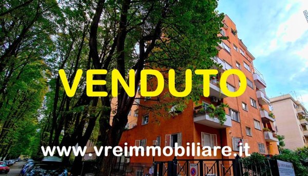 appartamento in vendita a Roma in zona Ostiense
