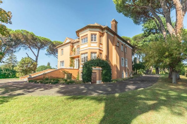villa in vendita a Roma in zona Della Vittoria