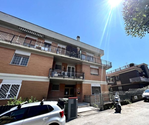 appartamento in vendita a Roma in zona Vitinia