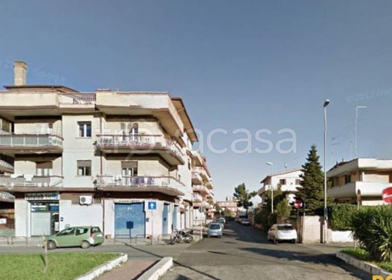 appartamento in vendita a Roma in zona Ponte di Nona