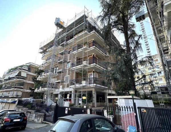 appartamento in vendita a Roma in zona Tor di Quinto