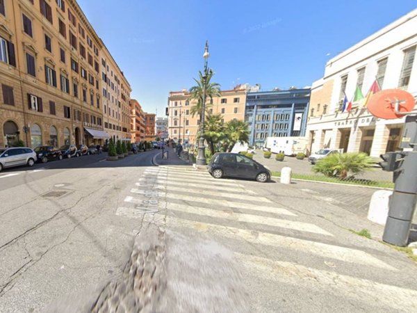 intera palazzina in vendita a Roma