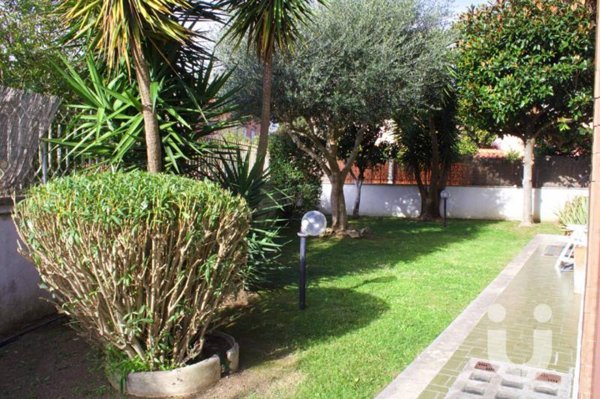 casa indipendente in vendita a Roma in zona Vitinia