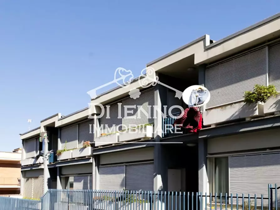 appartamento in vendita a Roma in zona Tomba di Nerone