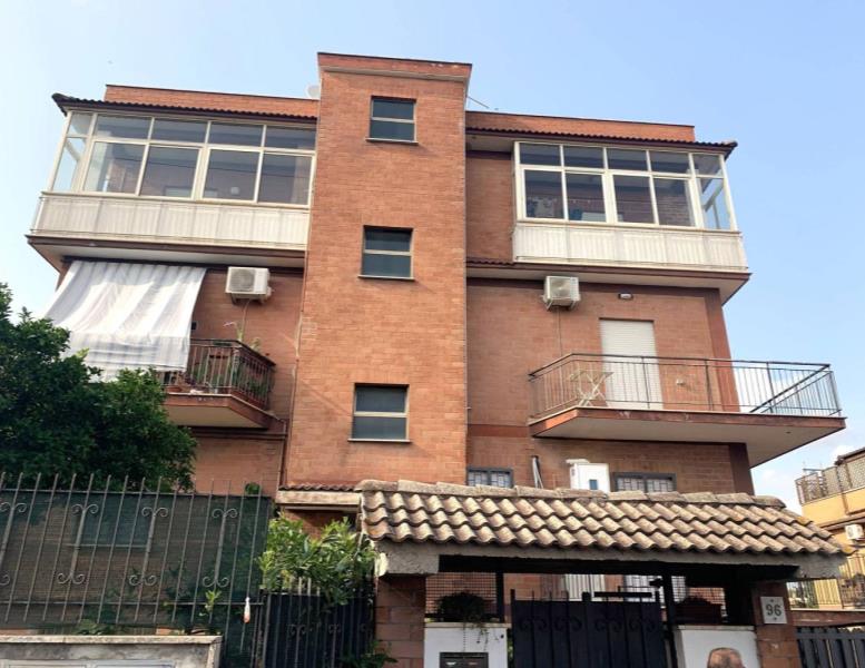 appartamento in vendita a Roma in zona Massimina/Casal Lumbroso