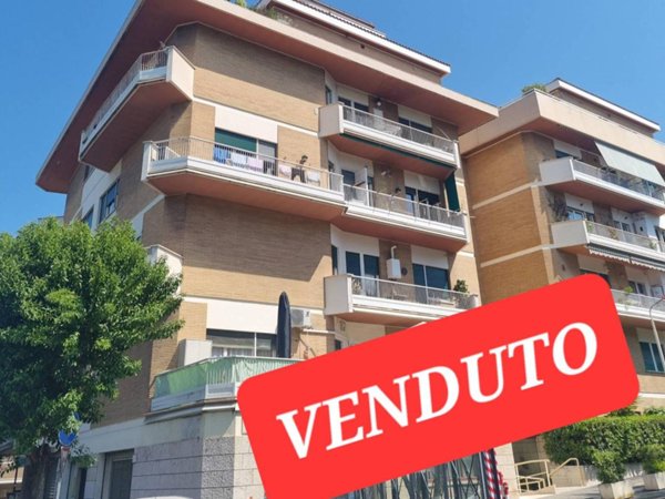 appartamento in vendita a Roma in zona Aurelio