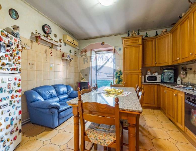 appartamento in vendita a Roma in zona Giardini di Corcolle