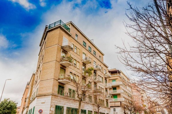 appartamento in vendita a Roma in zona Nomentano