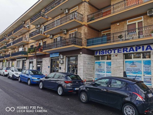 negozio in vendita a Roma in zona Alessandrino