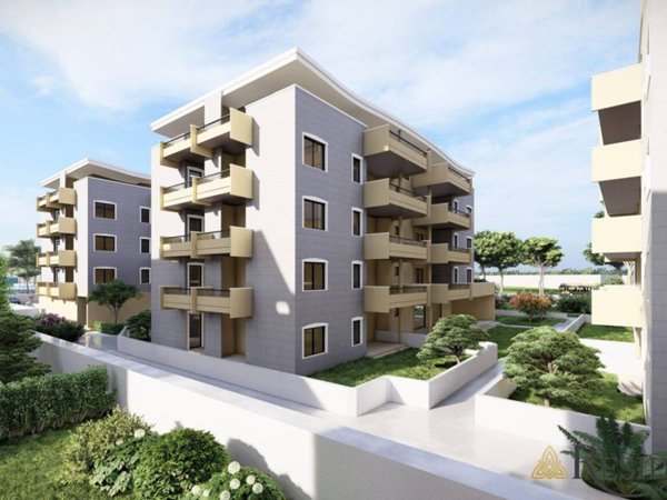 appartamento in vendita a Roma in zona Axa
