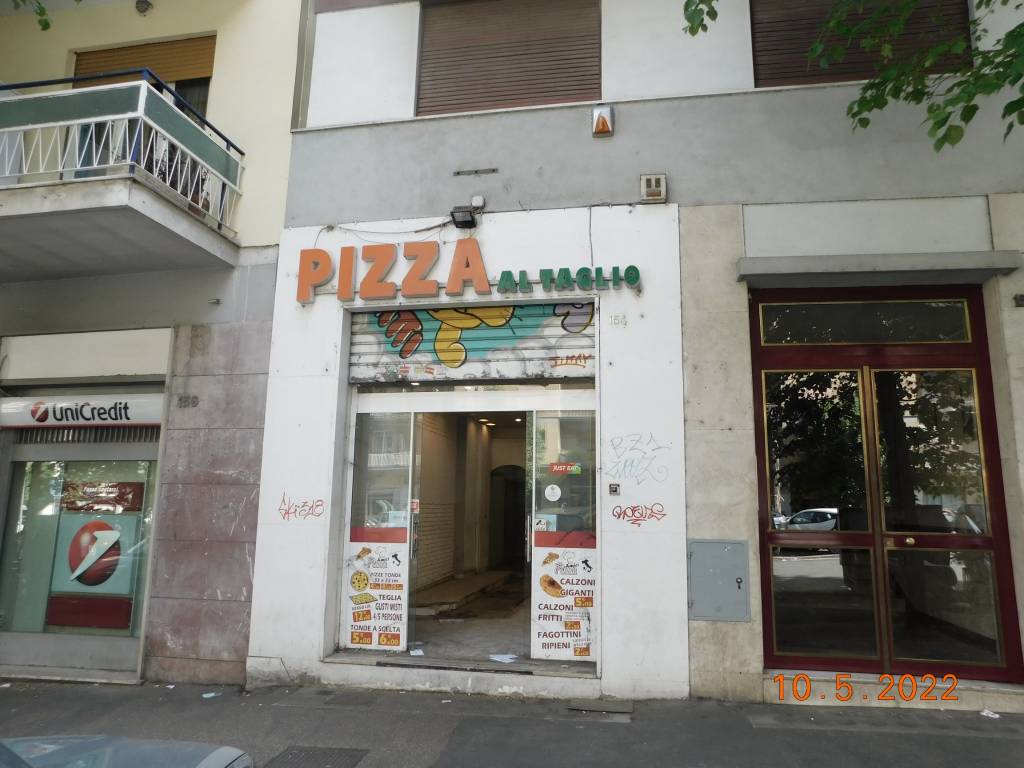 negozio in vendita a Roma in zona Prenestino-Labicano