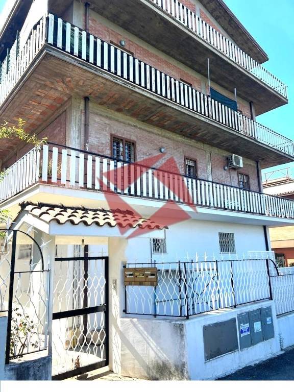 appartamento in vendita a Roma in zona Finocchio