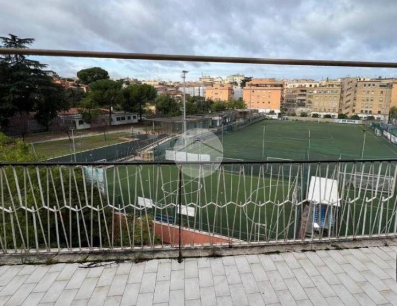 appartamento in vendita a Roma in zona Nomentano