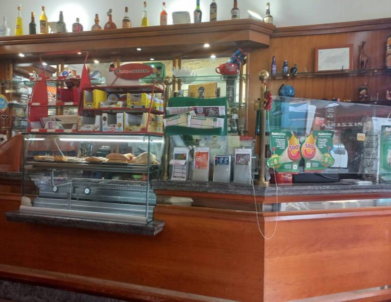 negozio in vendita a Roma in zona Celio