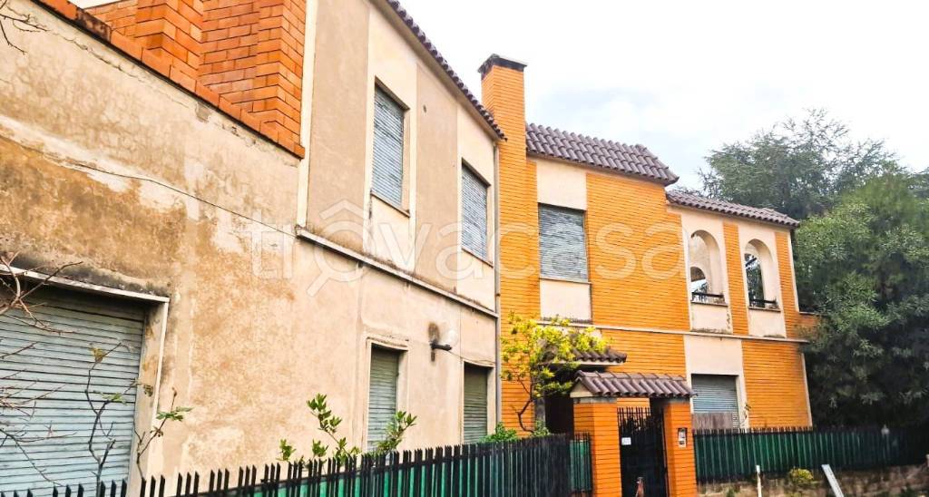 casa indipendente in vendita a Roma in zona Tor Bella Monaca