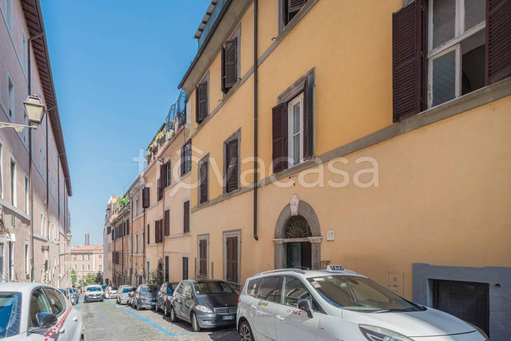 appartamento in vendita a Roma in zona Trastevere