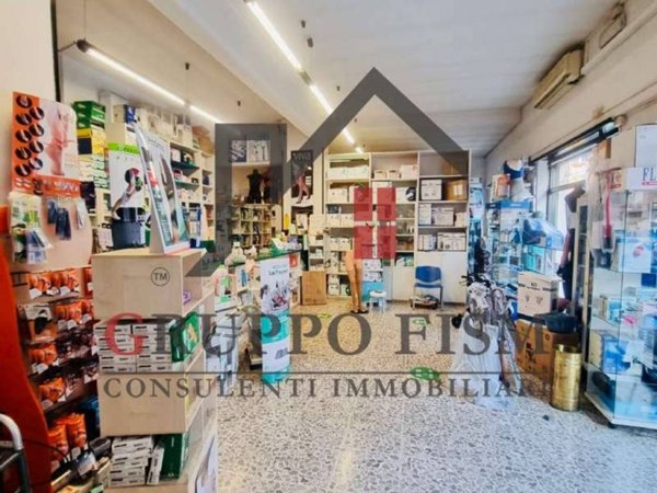 negozio in vendita a Roma in zona Prenestino-Centocelle