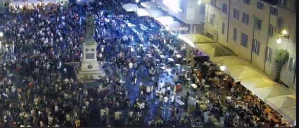 negozio in vendita a Roma in zona Rione Regola